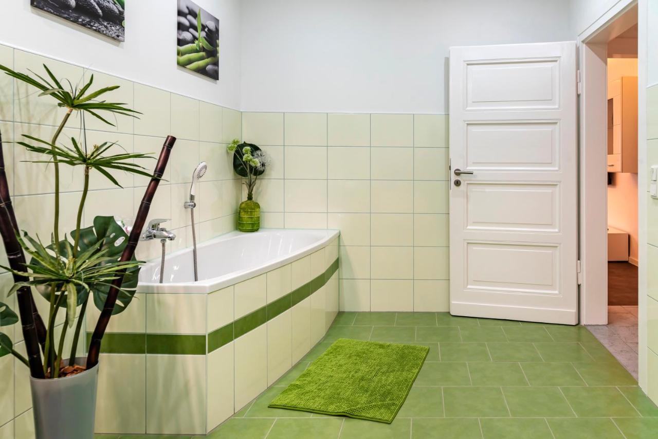 Komfortable Ferienwohnung In Halle Halle  Exterior photo